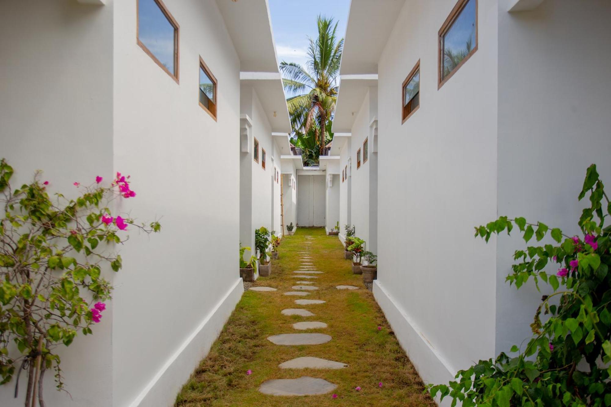 Susurro Villas Kuta  Buitenkant foto